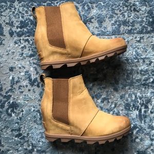 EUC sorel Joan of Arctic II chelsea wedge